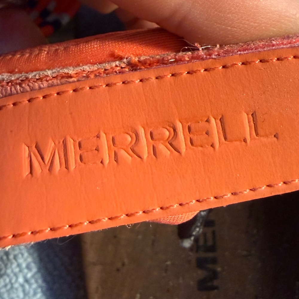 Women’s Merrell Orange Strappy Outdoor Sandals - Picture 4 of 6